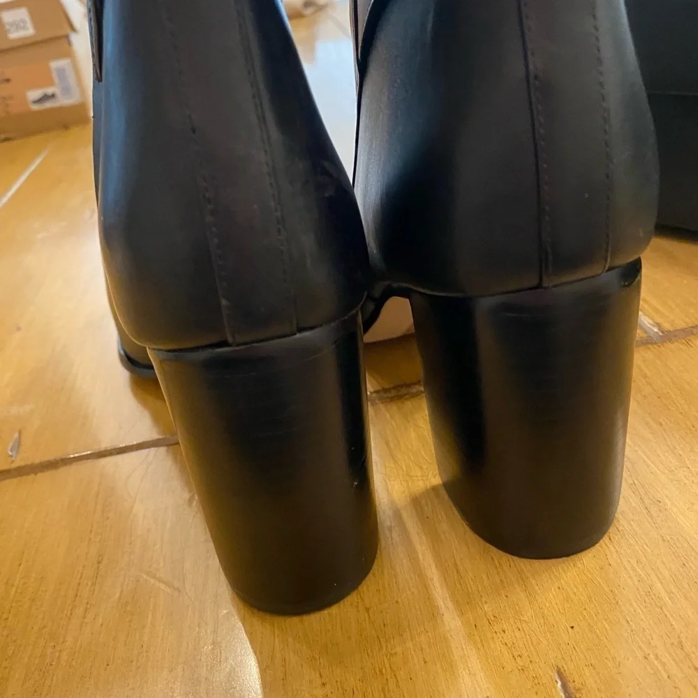 Coach Women’s Olivia Leather Black Ankle Boots New Size 9 *missing charms